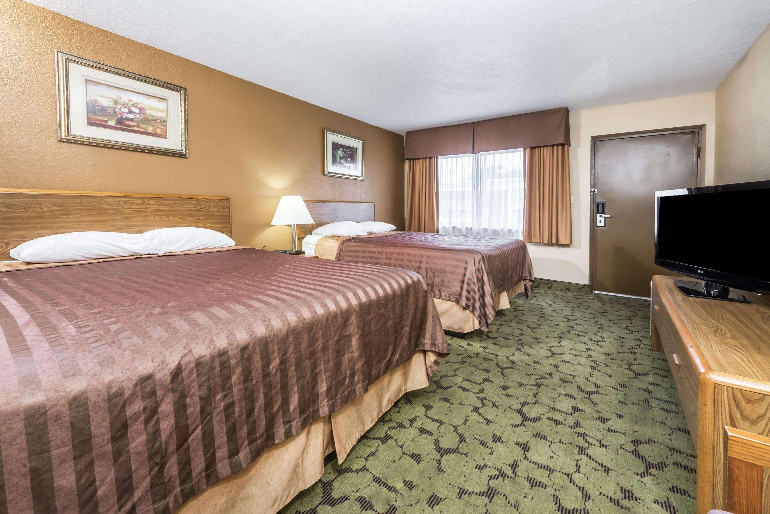 Travelodge By Wyndham Bloomington Esterno foto