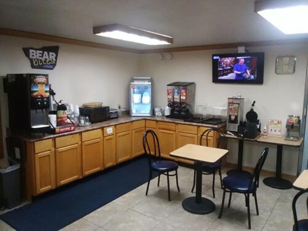 Travelodge By Wyndham Bloomington Esterno foto