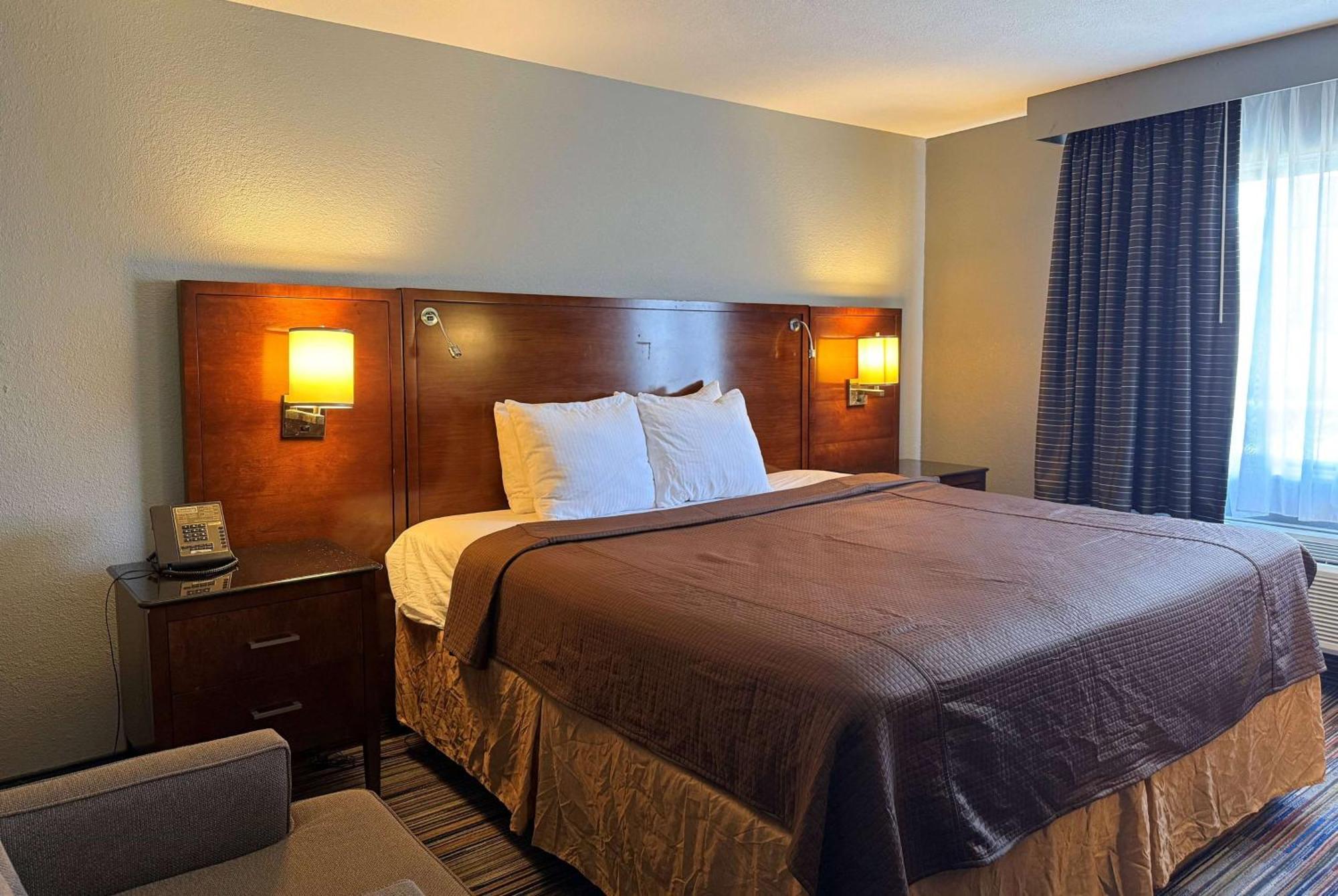 Travelodge By Wyndham Bloomington Esterno foto